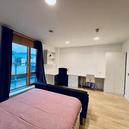 Stuhomes - Arundel House Londen Buitenkant foto