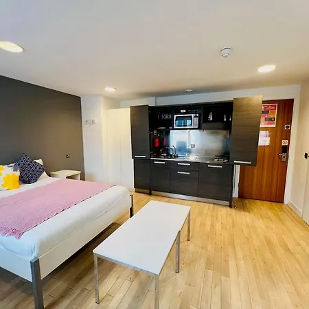 Stuhomes - Arundel House Londen Buitenkant foto