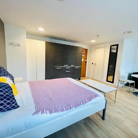 Stuhomes - Arundel House Londen Buitenkant foto
